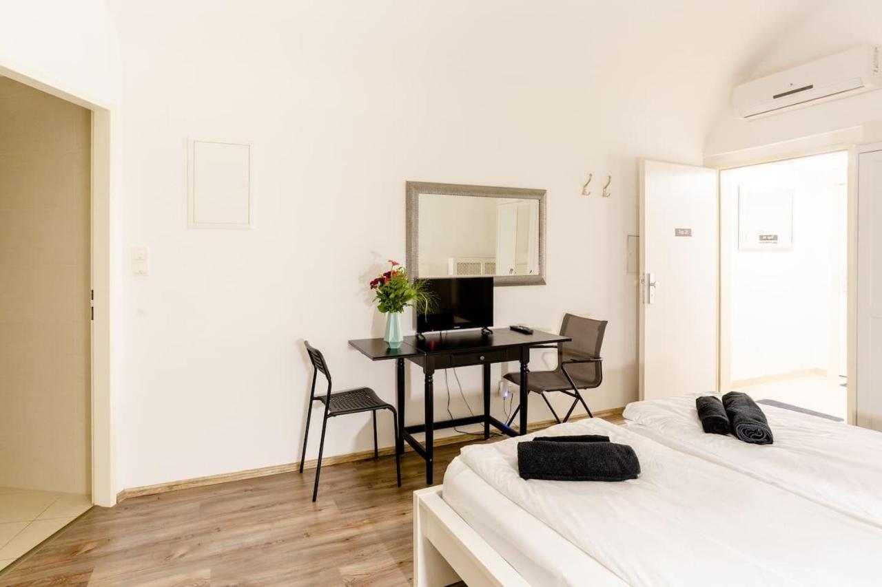 Air Condition I All Sights In Walking Distance I 201 Mbit Wifi Виена Екстериор снимка