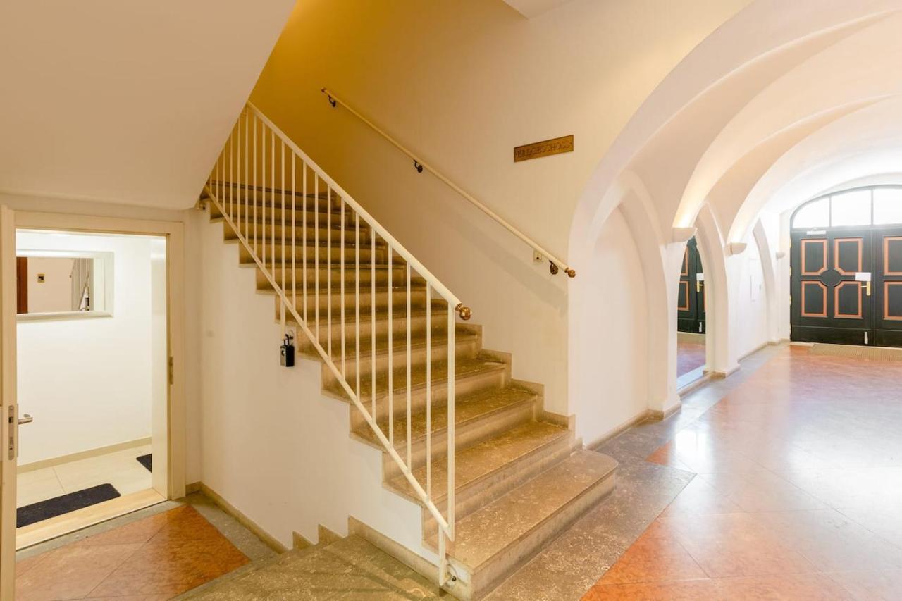 Air Condition I All Sights In Walking Distance I 201 Mbit Wifi Виена Екстериор снимка