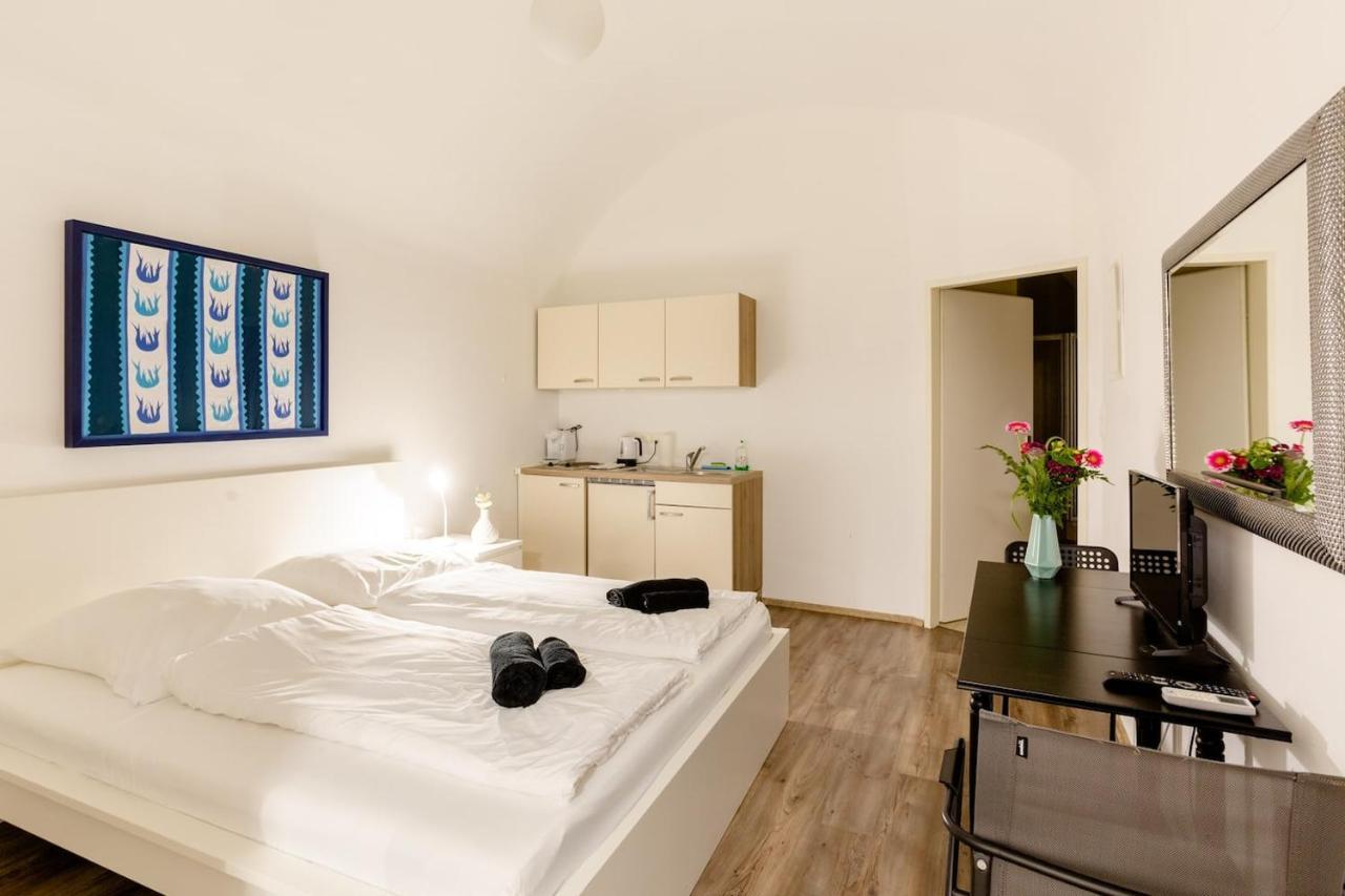 Air Condition I All Sights In Walking Distance I 201 Mbit Wifi Виена Екстериор снимка